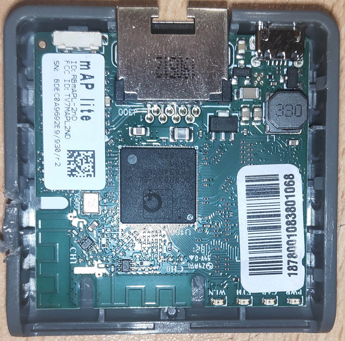Mikrotik mAP lite circuit board removed from case