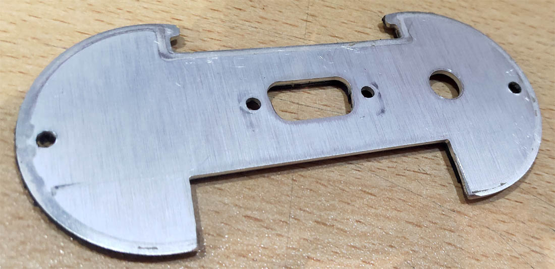 Modified clone head casing for router space